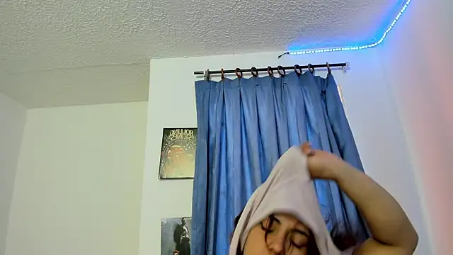 Afrodita_Yours Live XXX-Chat