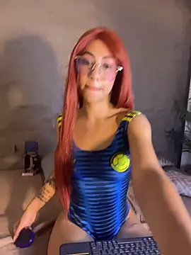 Nia_lobo live XXX chat