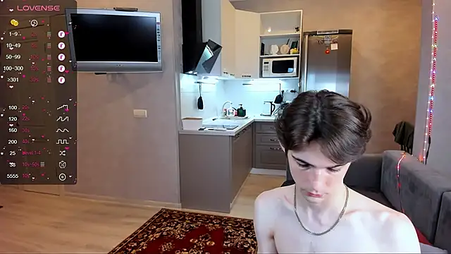 Aaron_Boom Live XXX-chat