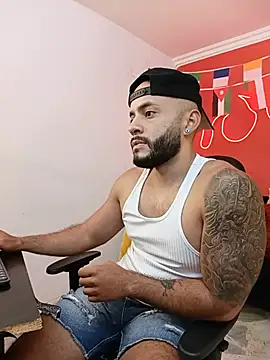 Mike_savage3 Adlı Modelin Canlı XXX Sohbeti