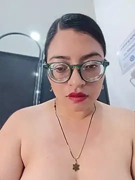 SOFI__10 – Live XXX-chat