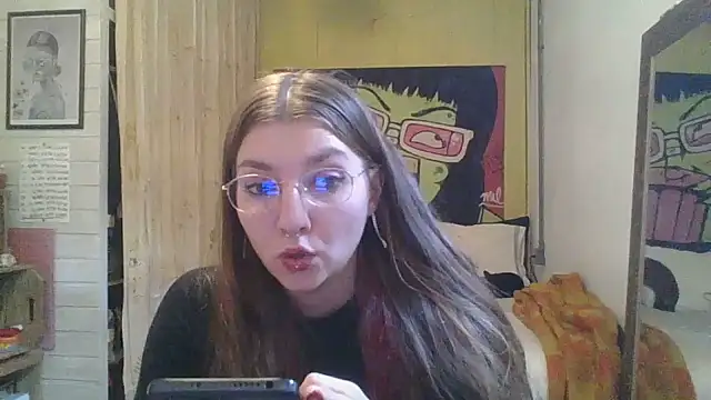 SweetyBabyDemon Adlı Modelin Canlı XXX Sohbeti