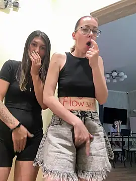 RussianGirls_ live XXX chat