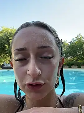 Lolasecret_ Chat XXX in diretta
