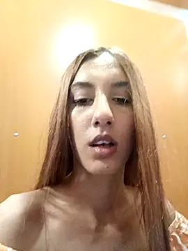 Andreea_Foxx Chat XXX in diretta