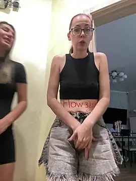RussianGirls_ XXX чат на живо