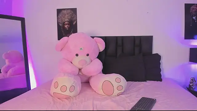 SaradaParker's Live XXX Chat