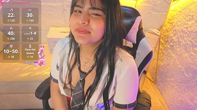 Paulette_v Adlı Modelin Canlı XXX Sohbeti