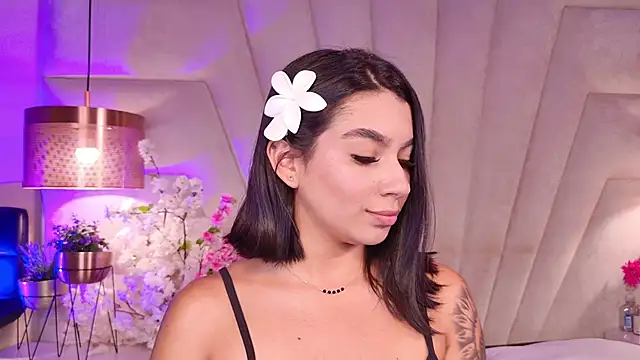 AlyssaRay's Live XXX Chat