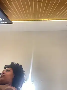 estrellla1's Webcam Show