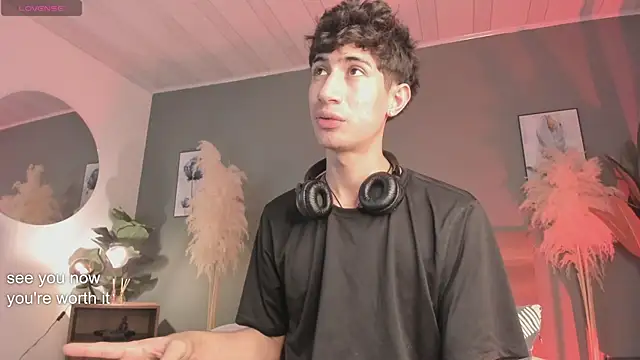 NovaaWheler Chat XXX live
