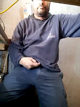 hecwil8 Live XXX-Chat