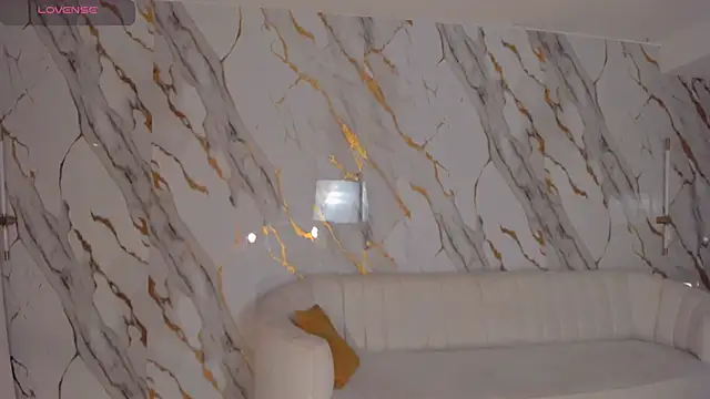 XXX chat uživo modela NatalieLewis