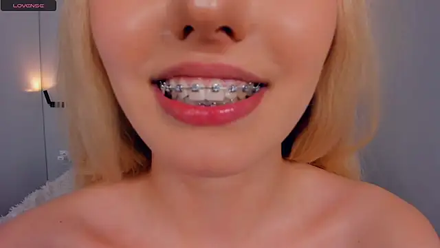 Barbiebloom élő XXX-chatje