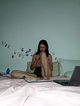 XXX chat uživo modela ella_maya