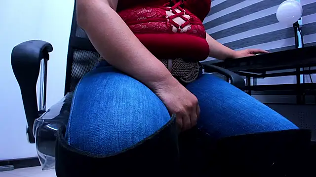 Živý XXX chat LeilaSmith_