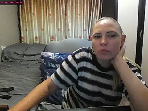 Chat XXX en directo de JenniDeep