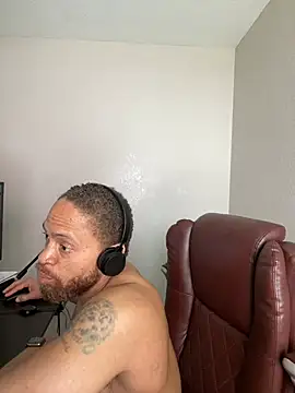 Fathero1time Live XXX Chat