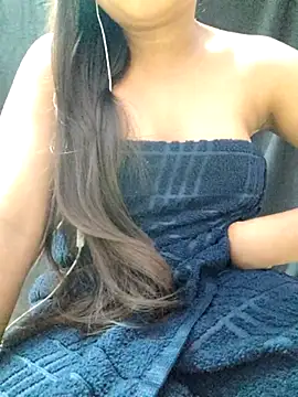 Roshni_98's Live XXX Chat