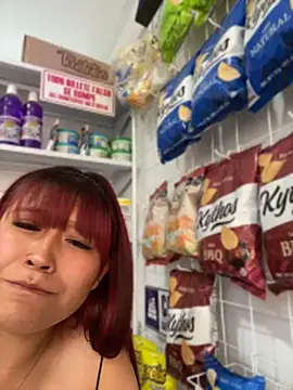Chat +18 de Mely_ec ao vivo