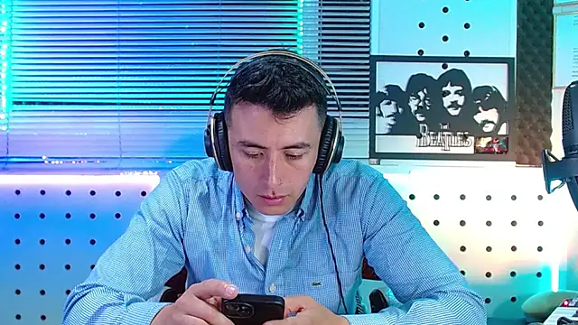 Chat +18 de Godofcumxxx ao vivo