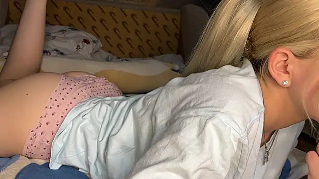 AlisiaStreitmatter's Live XXX Chat