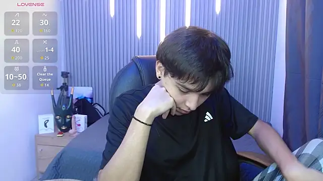 Онлайн чат XXX StiwenTwink