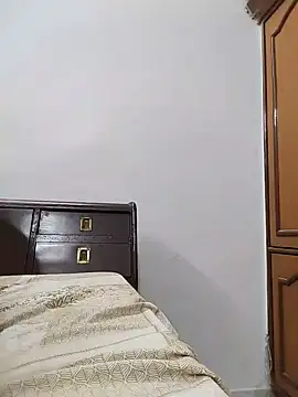 Chat XXX ao vivo de Saanvilusty
