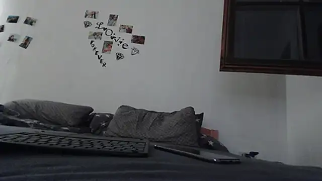 Ivanxxx198's Live XXX Chat