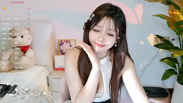 Yiluo95 Live XXX Chat