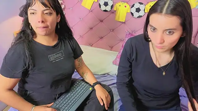 Valkiria-and-Dione Live XXX Chat