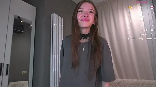 Chat XXX en directo de tinyanie