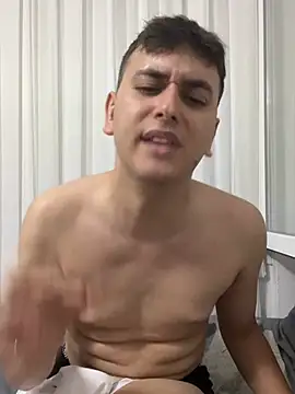 imjustaboyy1 webcam show