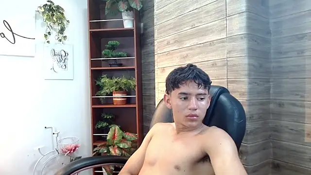 Онлайн чат XXX Ryan_grayx