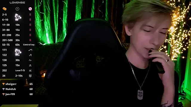 _Shadow_devil__ Chat XXX in diretta