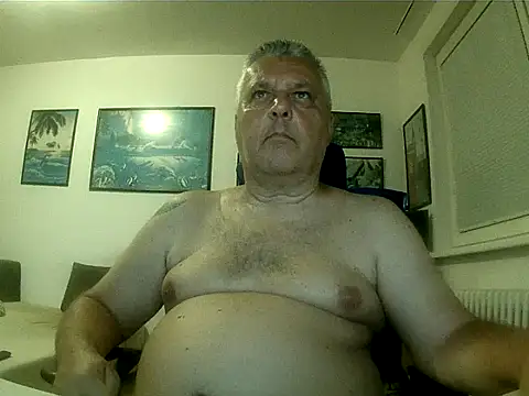 Chatroom XXX en direct de Robert_SK1