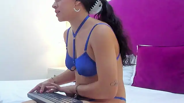 XXX chat uživo modela AlexaGill