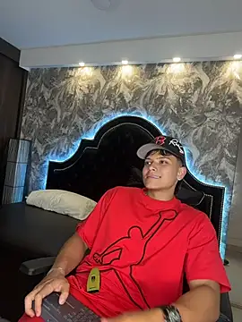 Živý XXX chat DilanMiller_