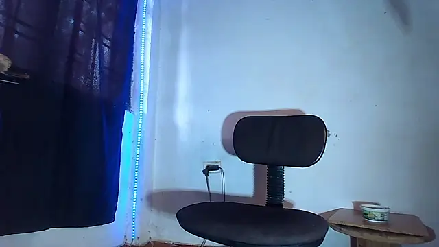 dareck_18 লাইভ XXX চ্যাট