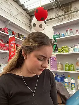 imlindapink's Live XXX Chat