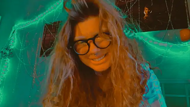 XXX chat uživo modela VivienDarkbloom
