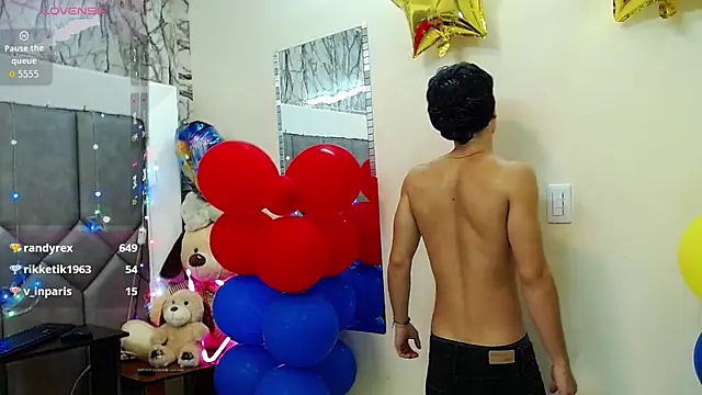 Chat +18 de Steve_Hotman ao vivo