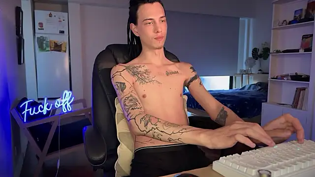XXX chat uživo modela Den_BlueXx