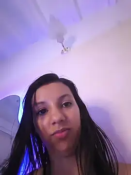 DaliaKhemu Adlı Modelin Canlı XXX Sohbeti