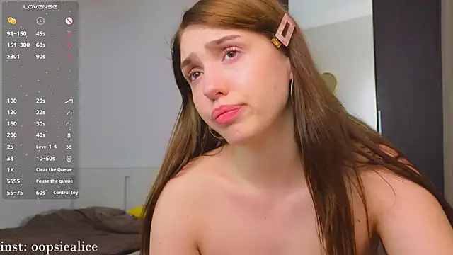 Chat XXX en directo de AliceSpark