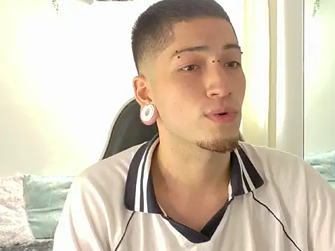 Czat XXX na żywo – Zahir_Raw