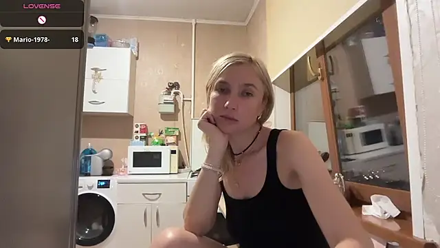 Онлайн чат XXX AngelJeni