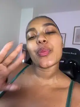 Živý XXX chat aleja_montiel__