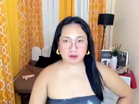 XXX chat uživo modela BigCockLexie
