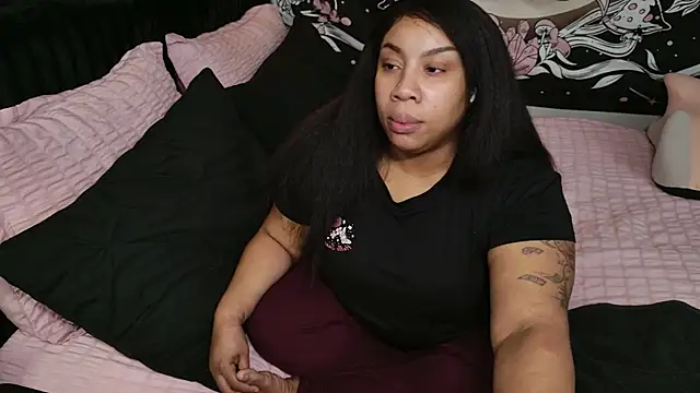 NeliaVoss Adlı Modelin Canlı XXX Sohbeti